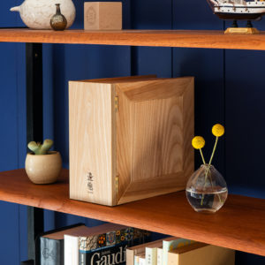 無宗教の供養箱「遠憶 祈りの小箱」